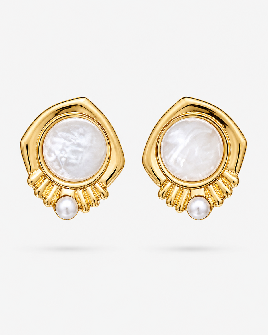AURELIA PEARL STUDS