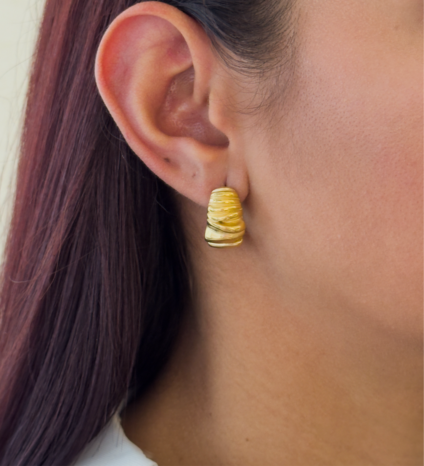 SHAPED HOOP EARRINGS