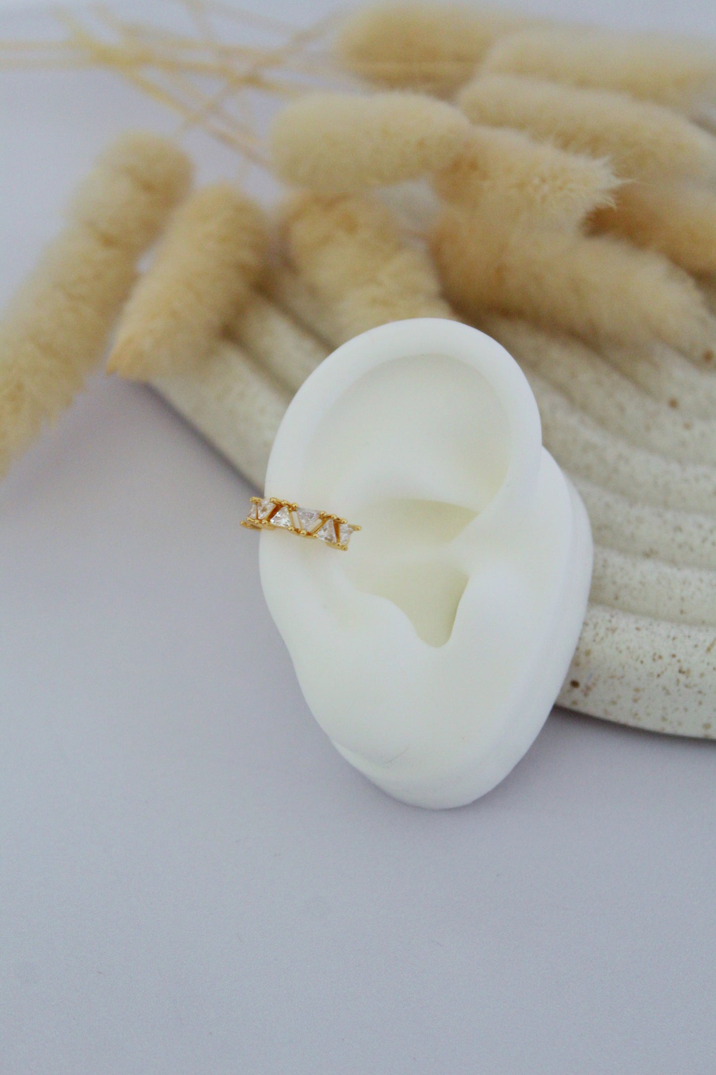 GLOW EARCUFF