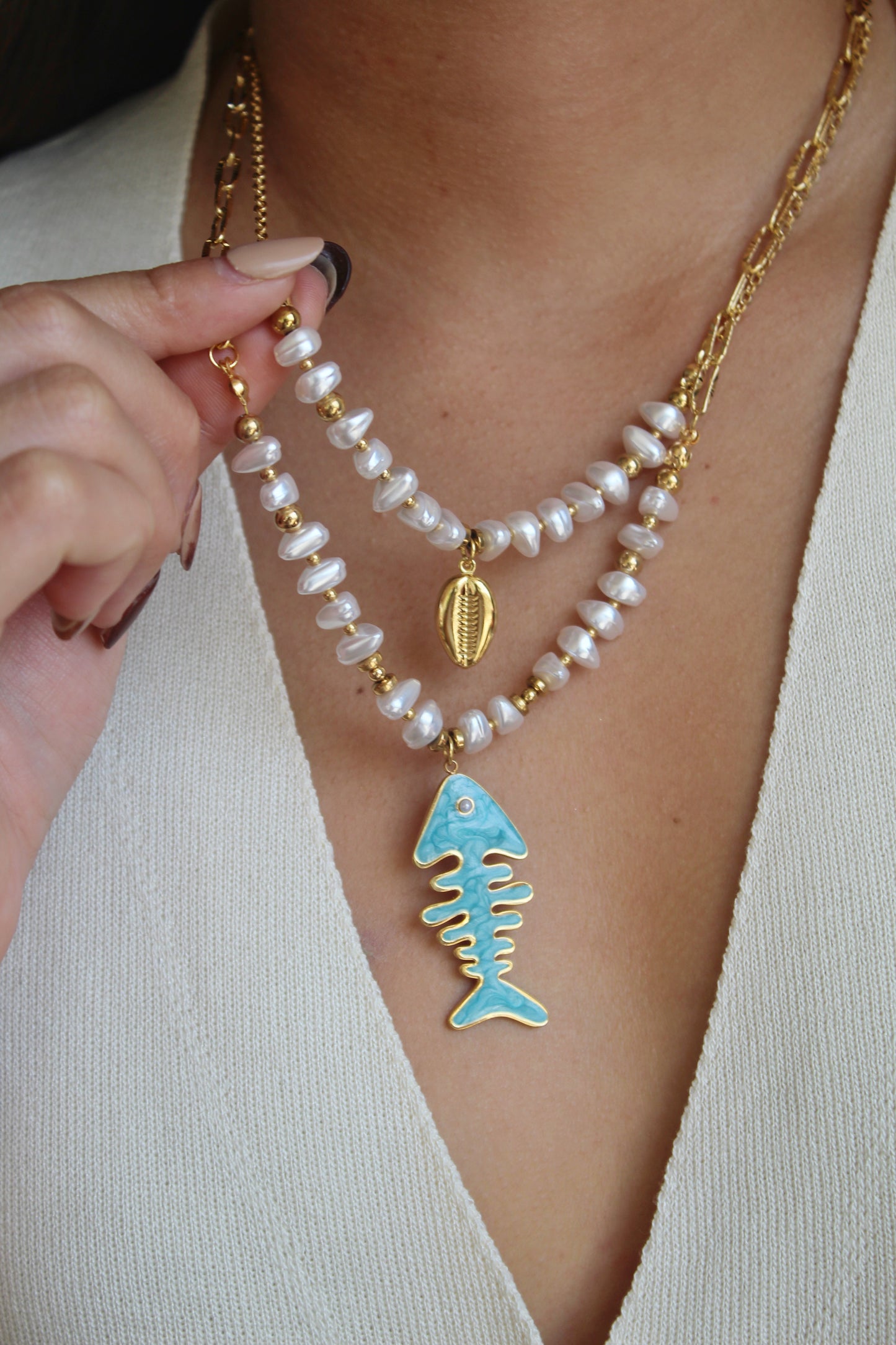 TURQUOISE FISHBONE NECKLACE