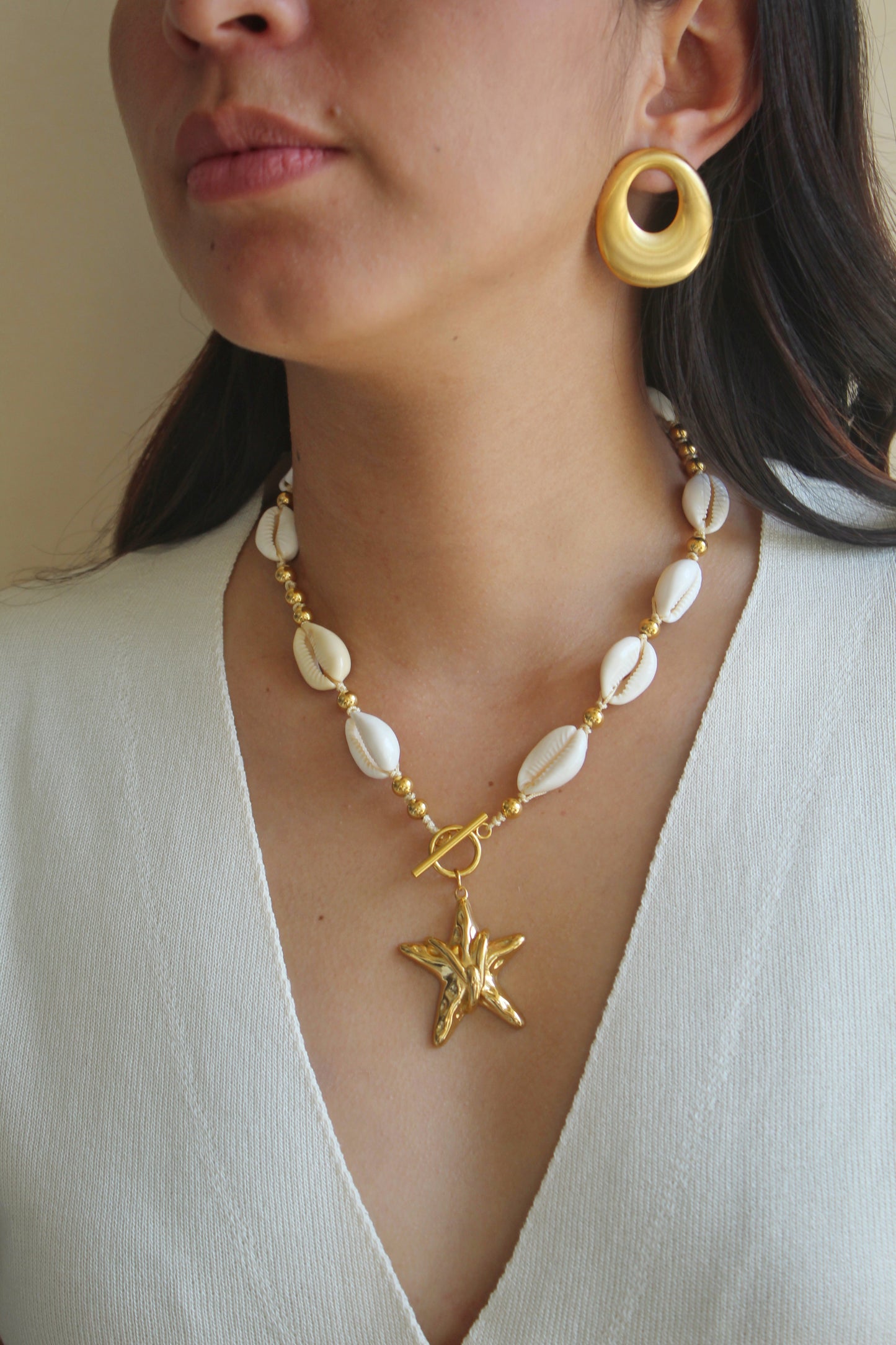 GOLDEN STARFISH SHELL NECKLACE