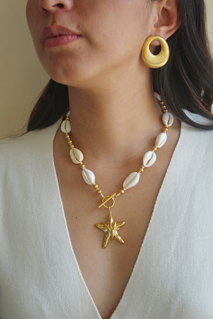GOLDEN STARFISH SHELL NECKLACE