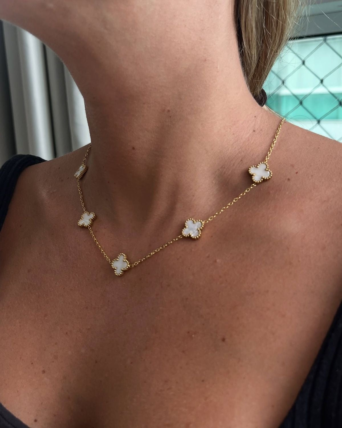CLOVER NECKLACE