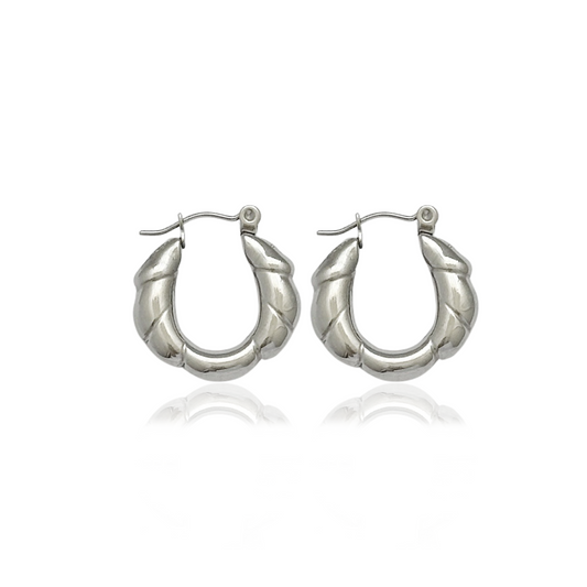 NICOLE HOOPS